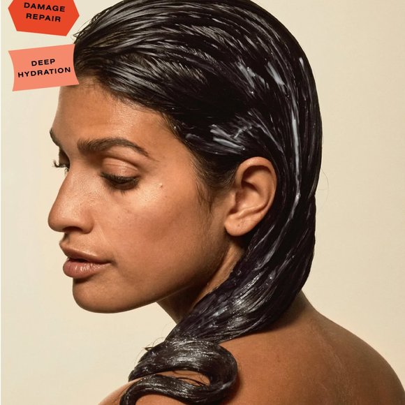 DEEP CONDITIONING HAIR MASK - Picture 3 of 5